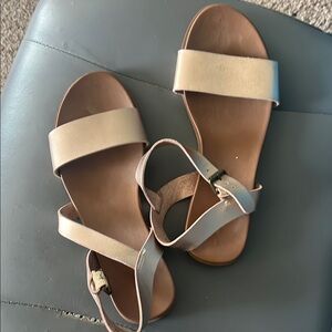 Universal Thread Tan Sandals with Ankle Strap